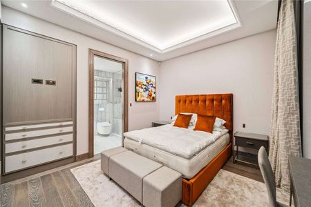 A stunning two-bedroom apartment at 8 Chesterfield Hill, fully furnished to a high standard. - Photo 4