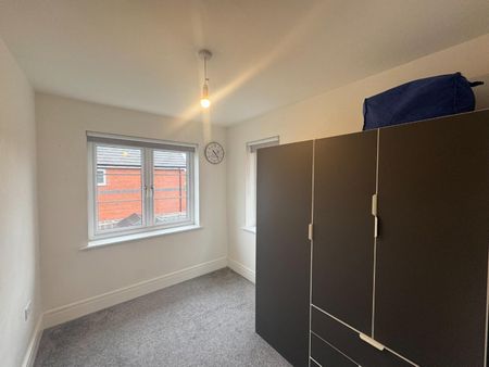 3 bedroom House To Let - Photo 3