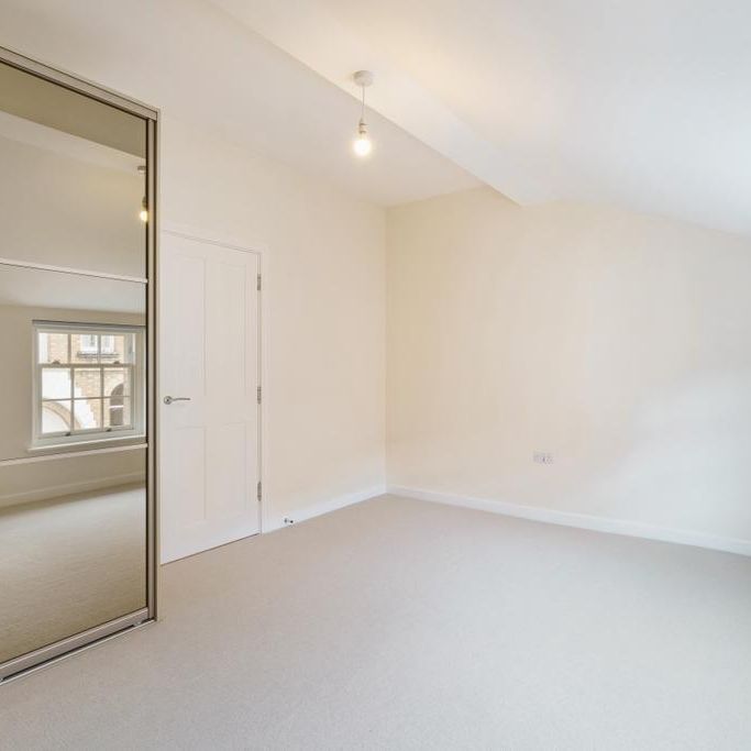 2 bedroom flat to rent - Photo 1
