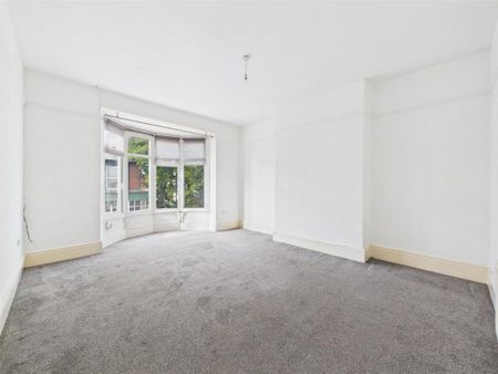 3 bedroom apartment to rent - Photo 2