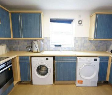 Rawlyn Close, Chafford Hundred, RM16 - Photo 6