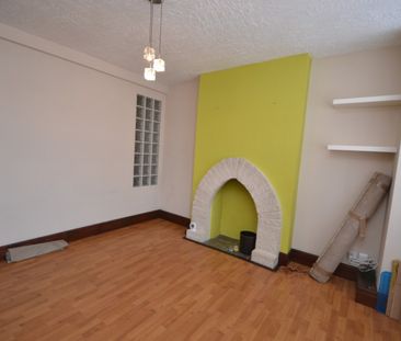 2 bed Semi-Detached House for Rent - Photo 2
