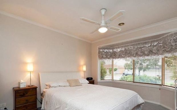 36 Hutchinson Drive, Lynbrook VIC 3975 - Photo 1