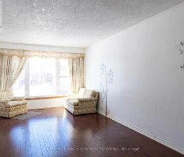 9 BARRINGTON CRESCENT - Photo 5