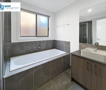 Brand New Modern 4-Bedroom Be The First Ever Tenant! - Photo 6