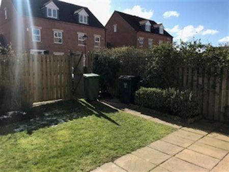 3 bedroom House To Let - Photo 5