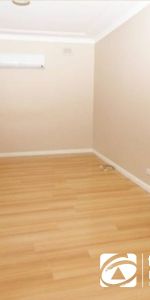 Simple, Quiet & Central - Photo 3