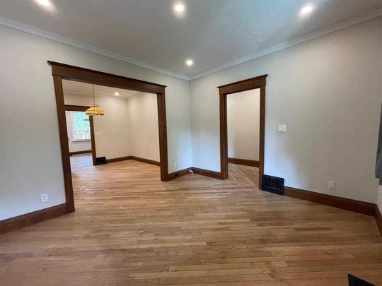 For Lease - 52 Seventh Street, Toronto, Ontario - Photo 1