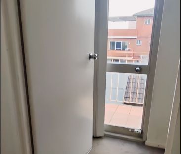 21-25 Boronia St, Sydney - Photo 4