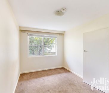 8/162 Barkers Road, Hawthorn - Photo 2