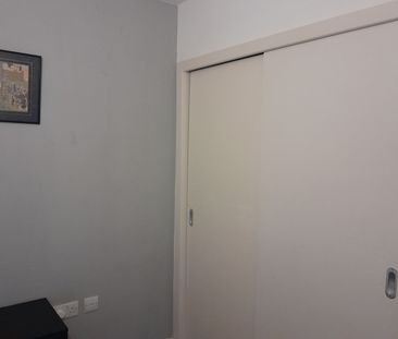 1 Bed Flat, Arboretum Place, IG11 - Photo 2