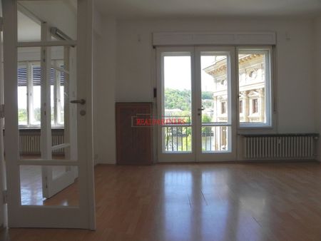 Pronájem bytu 4+1 103 m² - Photo 2
