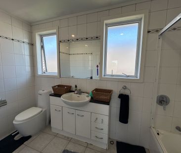 3 Bedrooms on Te Atatu Rd - Photo 6