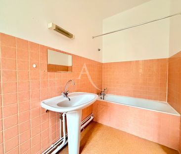 Location Appartement 2 pièces 43m² - Photo 4