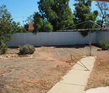 To register & apply for this property, please use this link: https:... - Photo 4