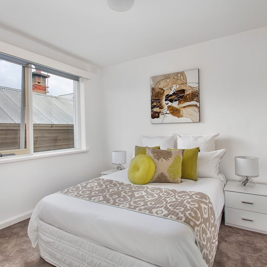 10/30 Bryant Street, Flemington VIC 3031 - Photo 1