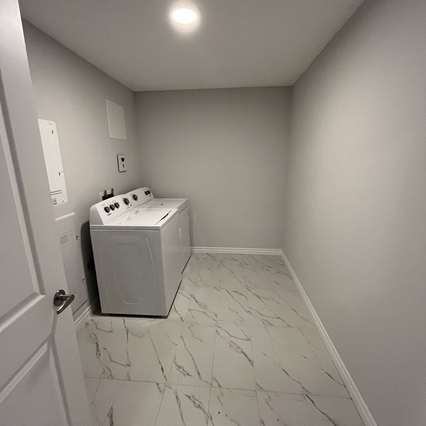 For Lease - 425 Watson Parkway Unit# 1007, Guelph, Ontario - Photo 1