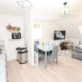Arundel Drive, Borehamwood - Photo 1