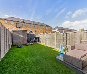 3 bedroom terraced house to rent - Photo 3