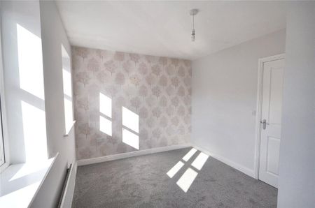 2 bedroom terraced house to rent - Photo 2