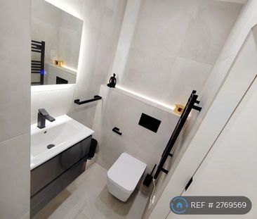 Studio to rent - Photo 5