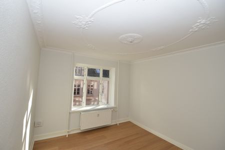 Rummelig lejlighed med moderne køkken i Aalborg - Photo 2