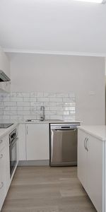 Position Perfect! - Photo 3