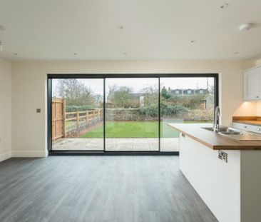 3 bedroom semi-detached house to rent - Photo 5