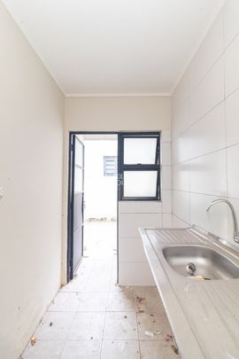 Apartamento JK com 1 quarto e 47m² para alugar em Farroupilha, Porto Alegre. - Photo 1