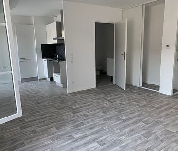 Location appartement 1 pièce, 33.86m², Villeneuve-Saint-Denis - Photo 4