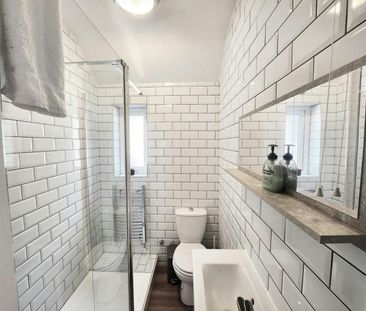 Maisonette to rent on - Photo 1