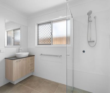 Brand New Modern Family Home with Ducted AC and Two Living Areas - Photo 4