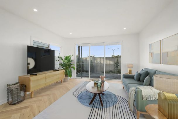 Luxury Townhouse Designed for the Executive Lifestyle - Photo 1