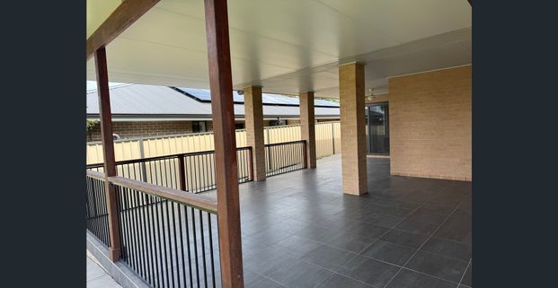 PERFECT FAMILY HOME! - Photo 1