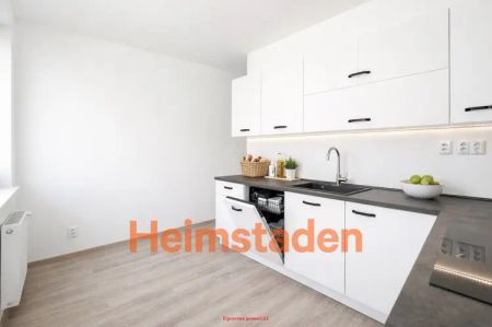 Pronájem bytu 3+1 87 m - Fotografie 2