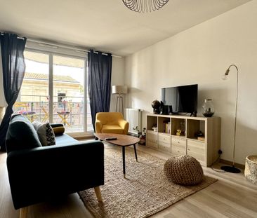 Location Appartement 3 pièces 66m² BORDEAUX 33300 - Photo 1
