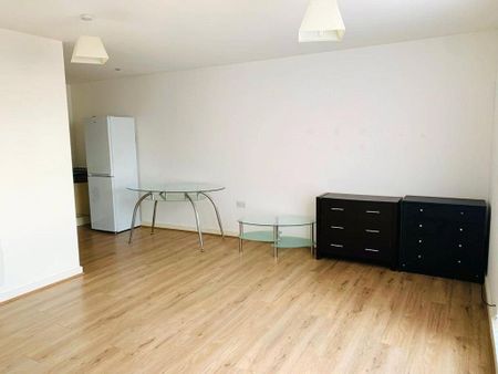 2 bedroom apartment to rent - Photo 2