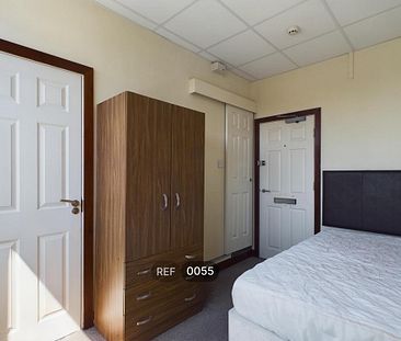 1 bedroom in a house share to rent - Photo 6