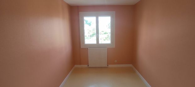 Location Appartement 3 pièces 63m² LE PECHEREAU 36200 - Photo 1