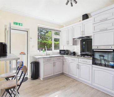 House share to rent - Photo 6