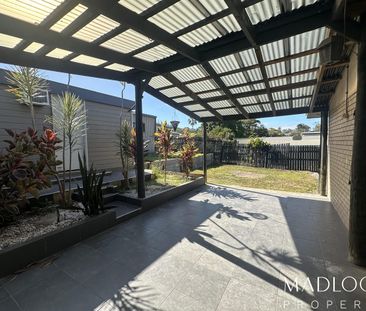 RENOVATED HOME WITH EXTRA OFFICE SPACE!! - Photo 5