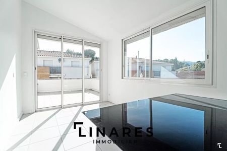 Appartement 5 pièces 149m2 MARSEILLE 11EME 1 750 euros - Photo 3