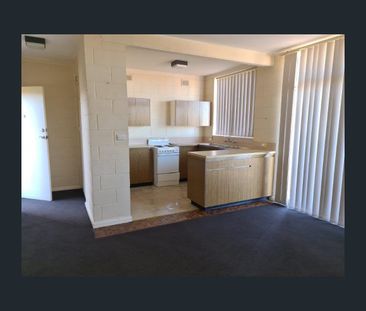 9/2 Kleeman Street, Whyalla, SA 5600 - Photo 4