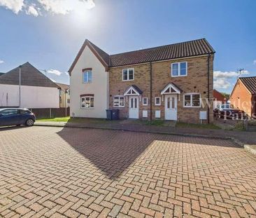Long Meadow Drive, Roydon, IP22 - Photo 4