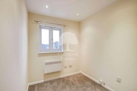 Maplin Park, Langley, SL3 - Photo 3