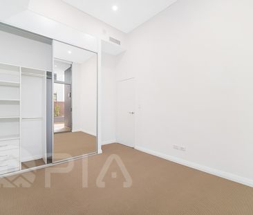 1 bedroom plus Study Apartment For lease! - Photo 3