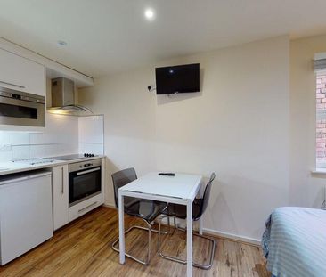 Studio to rent - Photo 4