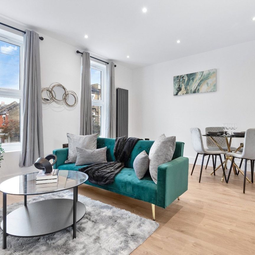 Concanon Road, London, SW2 flat to rent - Photo 1