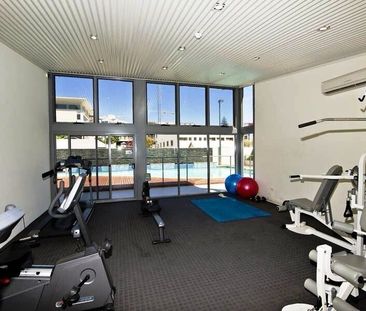 West Perth - Photo 4