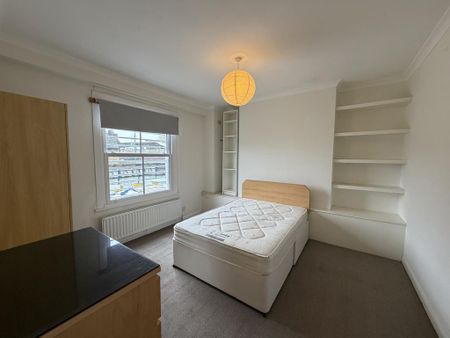 3 bedroom flat to rent - Photo 3